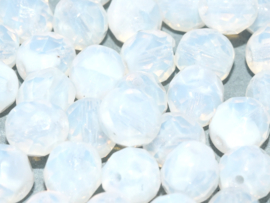 Fire Polished 8mm White Opal (40 stuks)