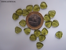 Cbla03 peridot groen blaadje 9 x 9 x 3 (40 stuks)