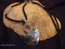 T 51 Toeareg zilveren amulet / Tuareg silver amulet