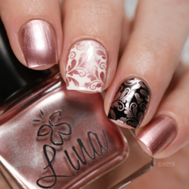 Lina - Stamping polish - Into the wild