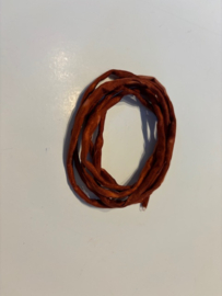 Gerolde ponge 8 zijdedraad, nummer 9 koper, 120cm