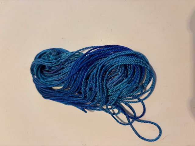 Splijtzijde draad per 12 meter, turquoise blauw, tinten,  nummer 6