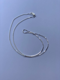 Zilveren ketting, 45 cm lang, 1,1 mm 2,8 gram