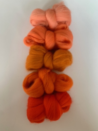 Merinowol kleur set: Oranje 5 x  ongeveer 10 gram merinowol 20-21 micron Kleur nrs. 123-134-147-156-159