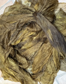Margilan / gaas kant zijde / Oezbekistan zijde, nummer 6 olijf mosterd zelf geverfd 90 breed prijs per 50 cm