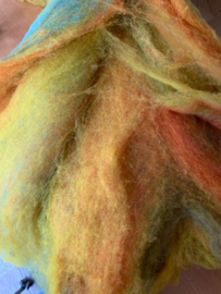 Kaardvlies/Merino wol in vlies 21 micron, multi ongeveer een kilo  1x2 meter