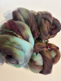 Shawl pakket margilan nummer 23 paars/mint multitinten: 2,5 meter zelfgeverfde wol met 50% zijde, en 250x 45 cm margilan zijde