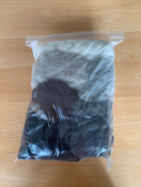 Kaardvlies | Bergschaap | Vulwol 8 natuurkleuren 50 gram, totaal 400 gram