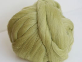 Merinowol (50 gram), meloen groen, kleurcode 151, 20-21 micron
