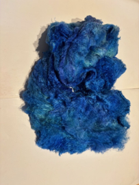 Oezbekistan zijde lap zelfgeverfd, blauw tinten,  nummer 109 per 10 gram
