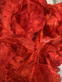 Margilan / gaas kant zijde / Oezbekistan zijde, nummer 23 rood tinten zelf geverfd 90 breed prijs per 50 cm