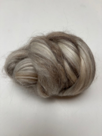 Merinowol (50 gram)  40%  Merino 18 micron, 20% Kameel, 20% kashmir, 20% alpaca, kleurcode 441