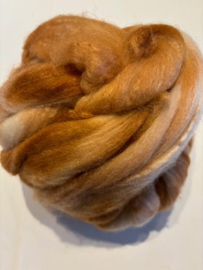 Shawl pakket margilan nummer 1 camel ecru tinten: 2,5 meter zelfgeverfde wol met 50% zijde  250x 45 cm margilan zijde