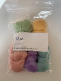 Merinowol kleur set: Pastel 5 x  ongeveer 10 gram merinowol 20-21 micron. Kleur nummers: 103-114-127-130-133