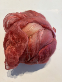 Shawl pakket margilan nummer 19 rosé tinten,  zelfgeverfde margilan zijde 250x 45 cm en 2,5 meter zelfgeverfde wol met 50% zijde