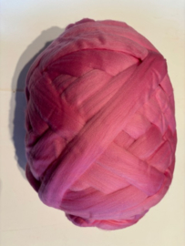 Merinowol (50 gram), licht rosé, kleurcode 523 extra fijn, 19,5 micron