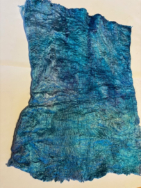 Moerbei zijde lap zelfgeverfd, turquoise,  nummer 10 per 10 gram