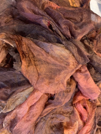 Margilan / gaas kant zijde / Oezbekistan zijde, nummer 27 rood bruin zelf geverfd 90 breed per 50 cm