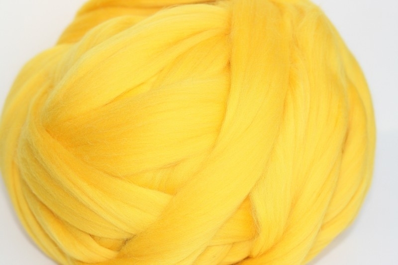 Merinowol (50 gram), narcis geel, kleurcode 155, 20-21 micron