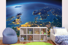 Dimex/Wall Murals 2023 Fotobehang MS-5-2256 Night Europe From Space/Bovenaanzicht