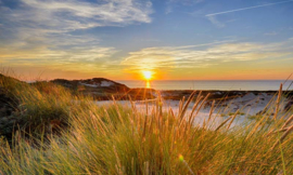 We Live by Light/Holland Scheveningen zonsondergang Fotobehang 8305