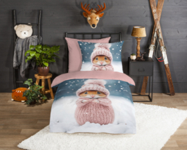 Muller Textiles Dekbedovertrek 33352 Sofia Pink/Hamster met gebreide trui en muts