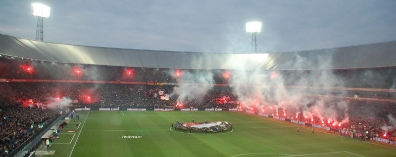 Fotobehang. Feijenoord de Kuip Vuurwerk | Feyenoord fotobehang | Vonk`s behang - Webwinkel Behang
