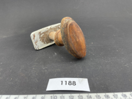 nr. 1188 antieke knop met wervel