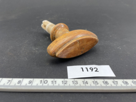 nr. 1192 antieke knop hout