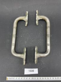 nr. 1335 set antieke grote deur grepen