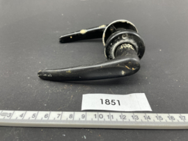 nr. 1851 originele bakelieten klink, rond rozet