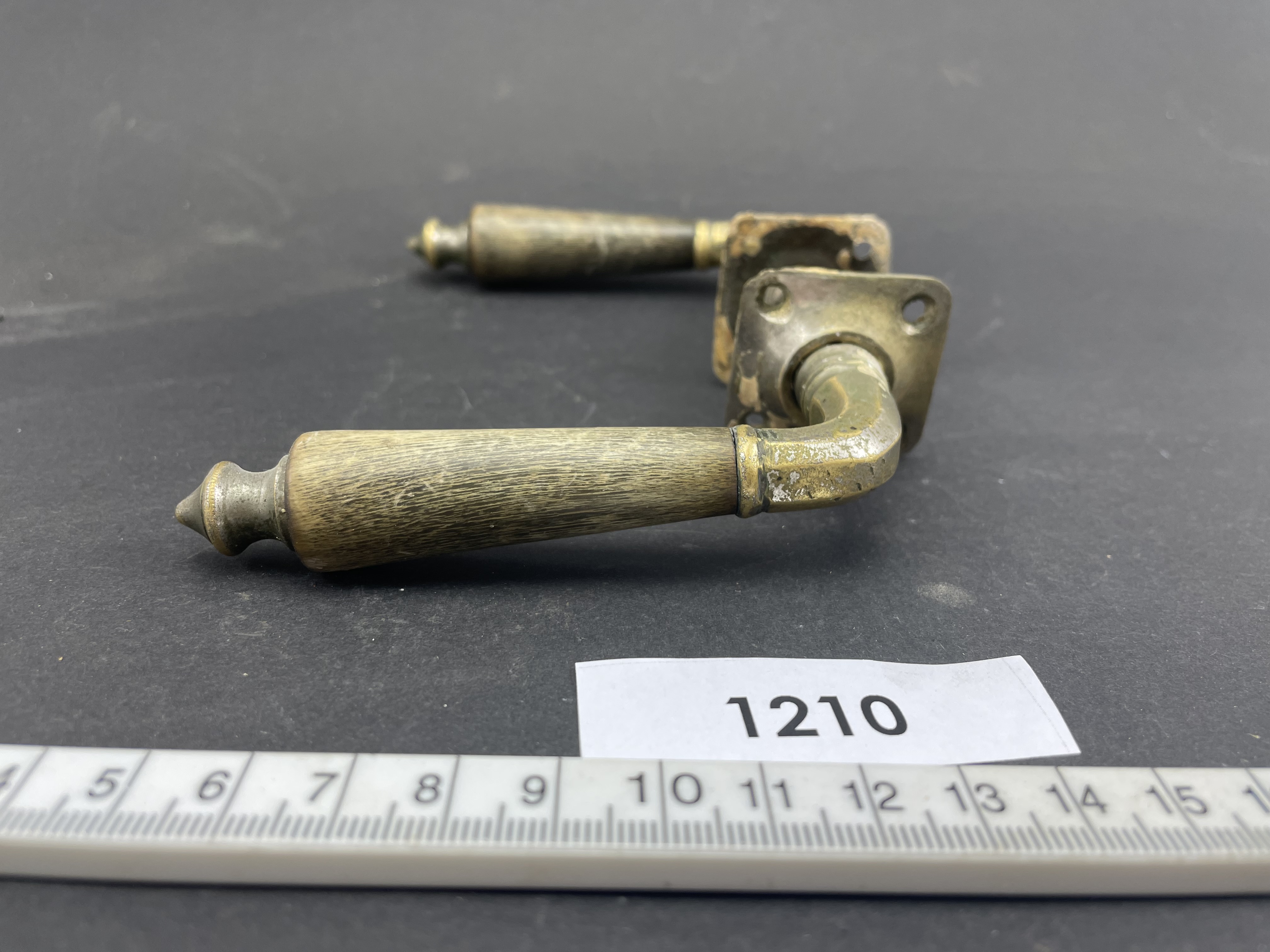nr. 1210 antieke klink eind 1800