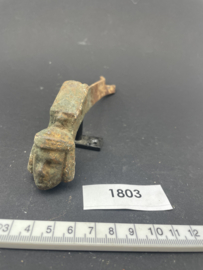 nr. 1803 herdertje, antiek luik beslag