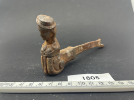 nr. 1805 herdertje, antiek luik beslag