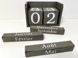 Boltze - BLOK KALENDER - Franstalig - Tafelmodel - Grijs