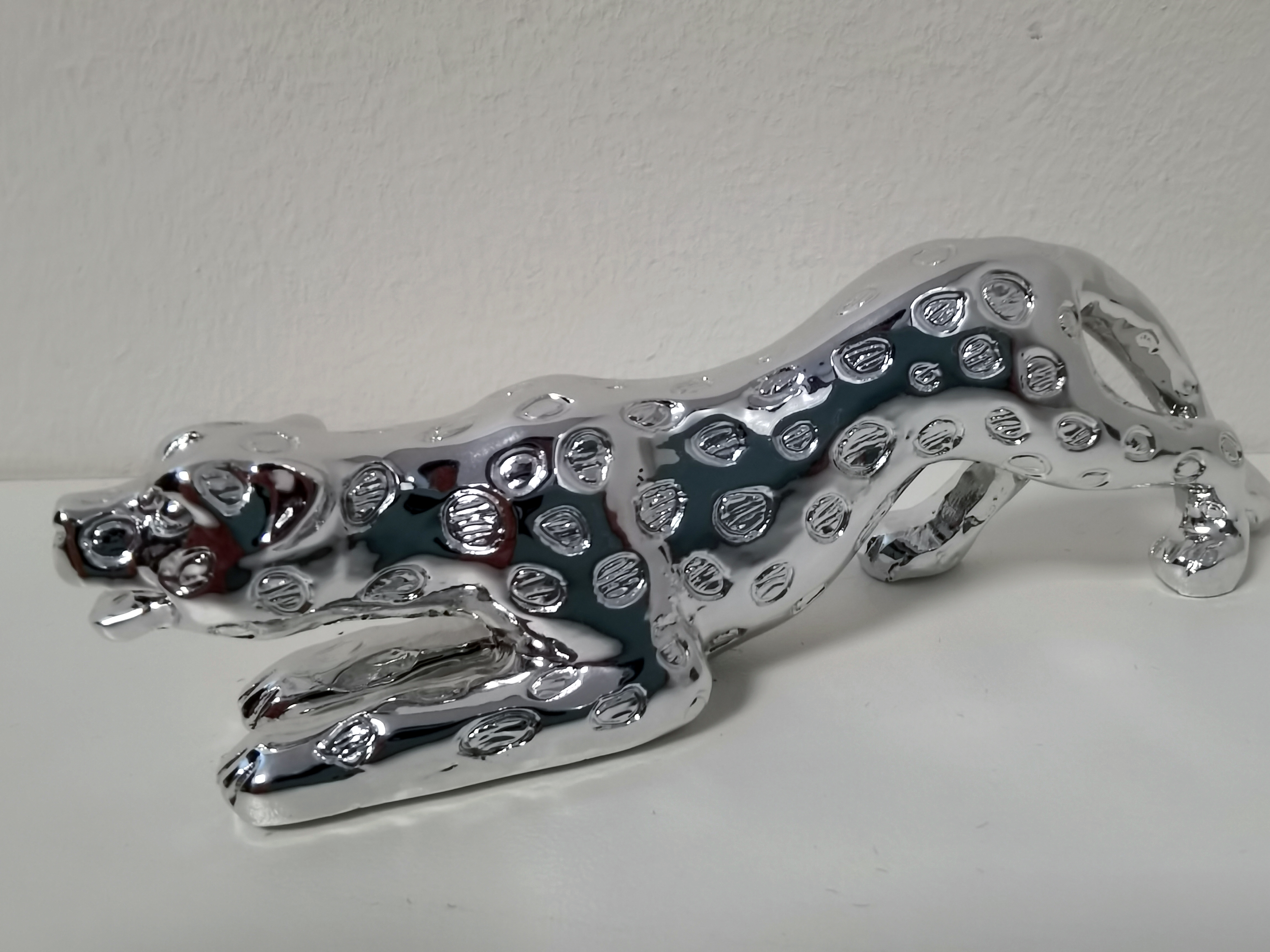 Panter - Beeldje - Mini - Decoratie - Polyresin - 11x4x2.5cm. - Zilver -