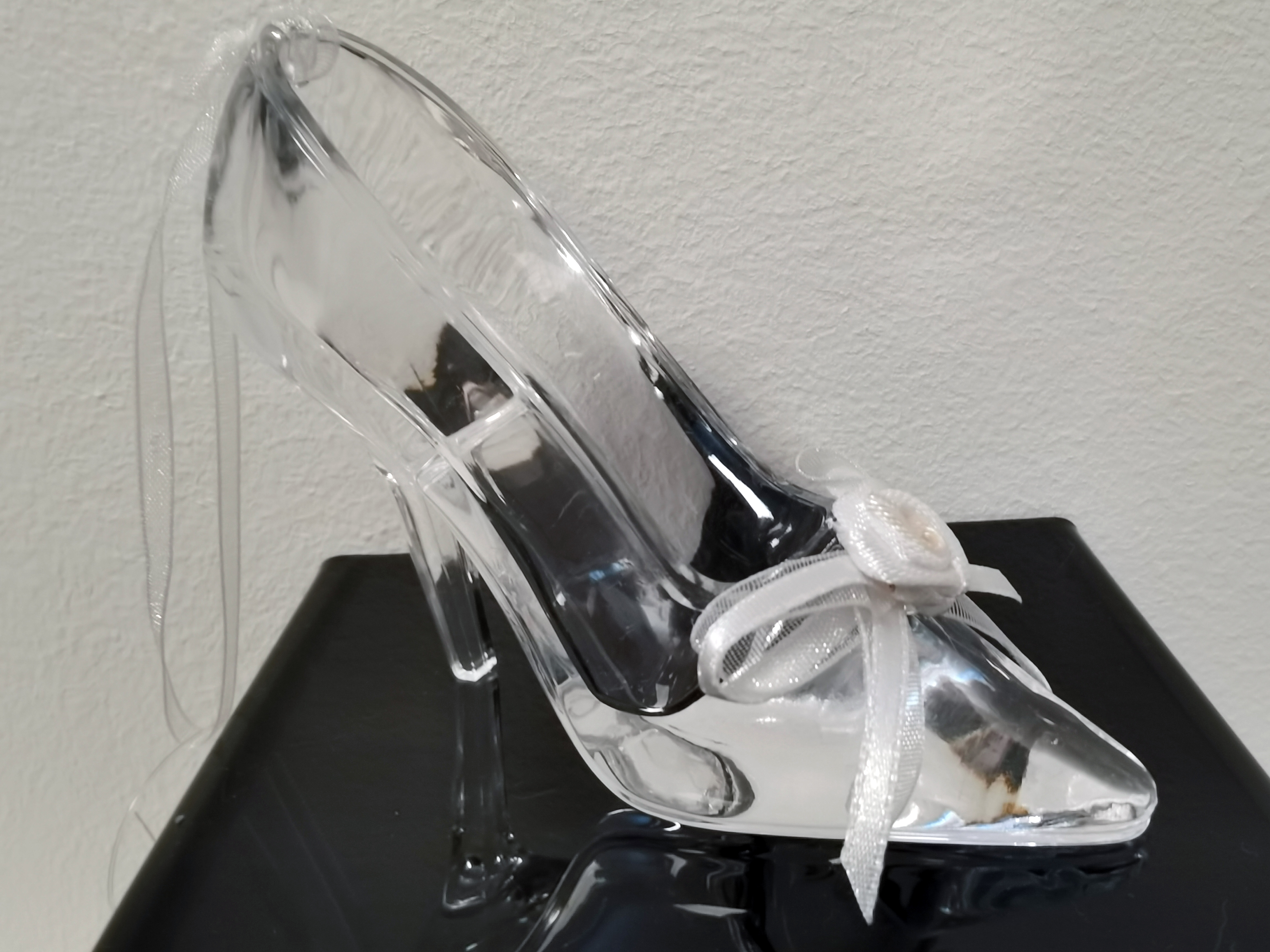 Schoentje - Decoratie - Strikje - Elegante - Acryl - Hoge Hak - Pumps - 10x4x7.5cm - Helder -