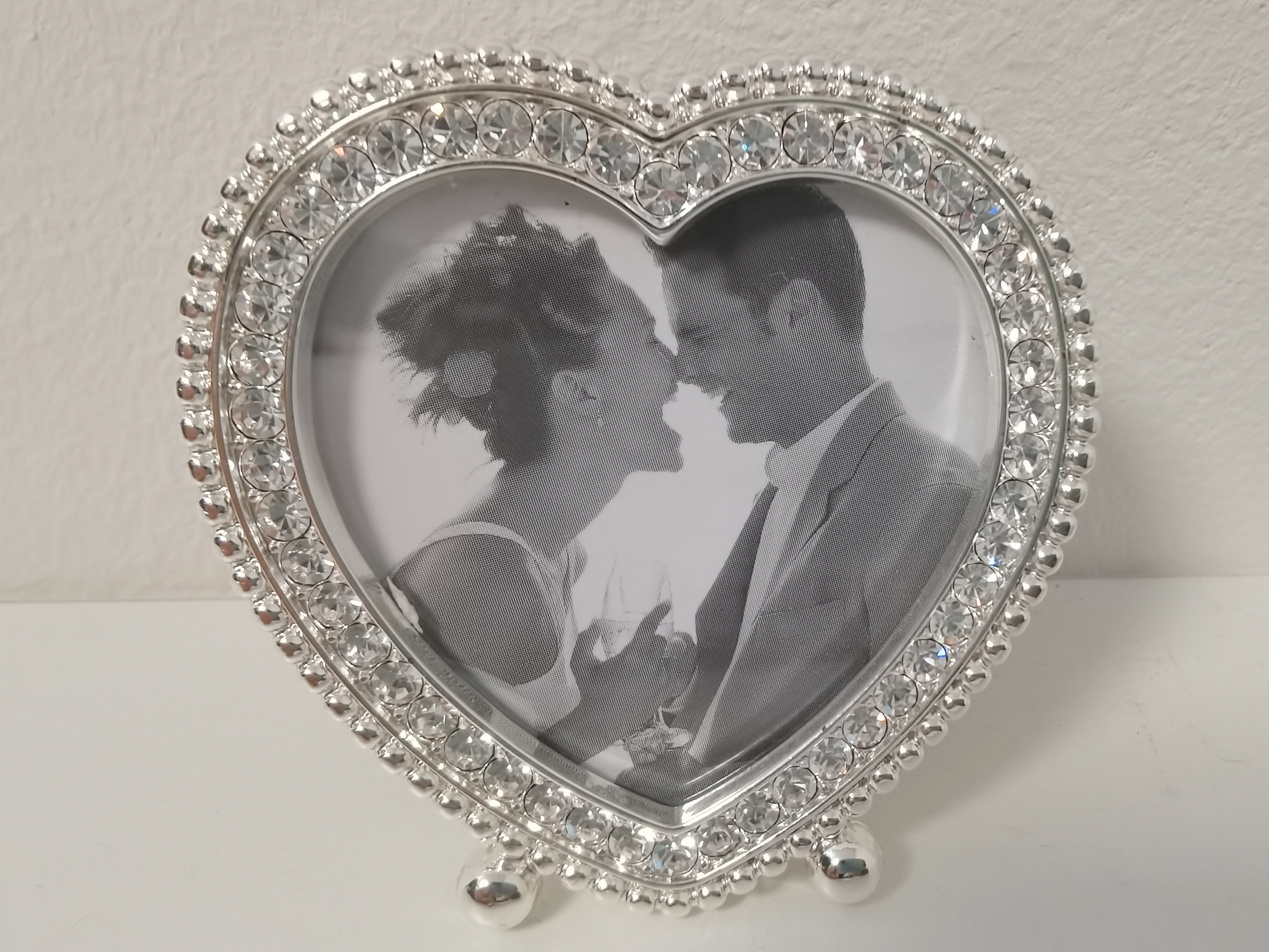 Fotolijst - Hartje - Zilver - Bezet met steentjes - Fotomaat: 4.5x4.5cm.  - Buitenmaat 6x6cm