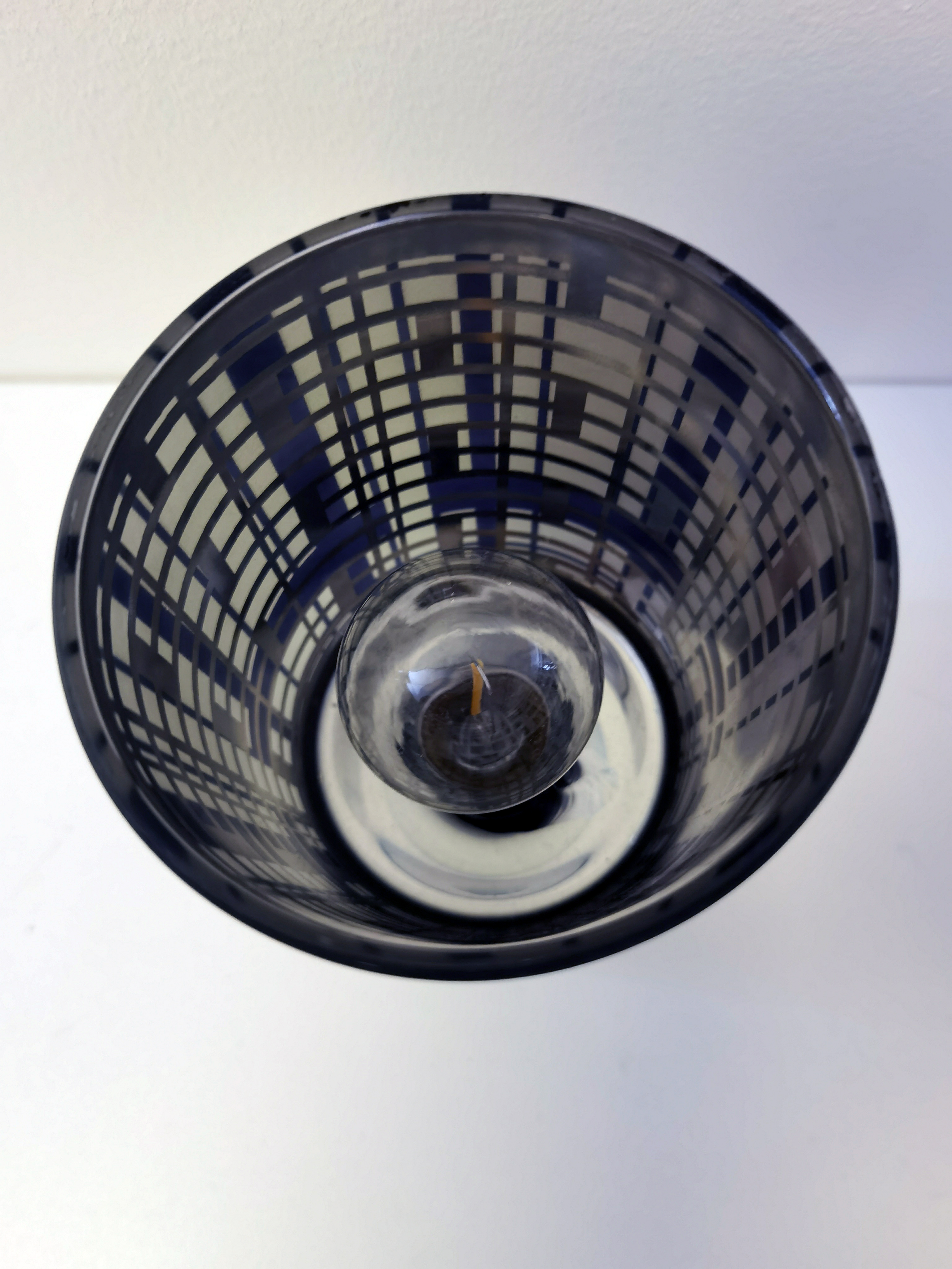 Windlicht - Led Lamp - Ø 10cm - Dik Glas - Hoogte:14.5cm - zwart - Mat glas - Modern