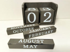 Boltze - Blok kalender - Grijs - Engels talig - Tafelmodel - Eeuwigdurende kalender