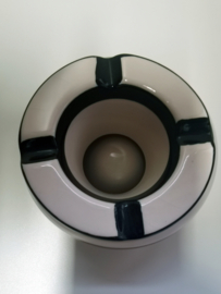 Asbak - Zwart - Wit - voor buiten - Rond - Ø10cm - 7cm hoog - Aardewerk.