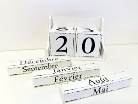 Boltze - Blok kalender - Wit - Engels talig - Tafelmodel - Eeuwigdurende kalender
