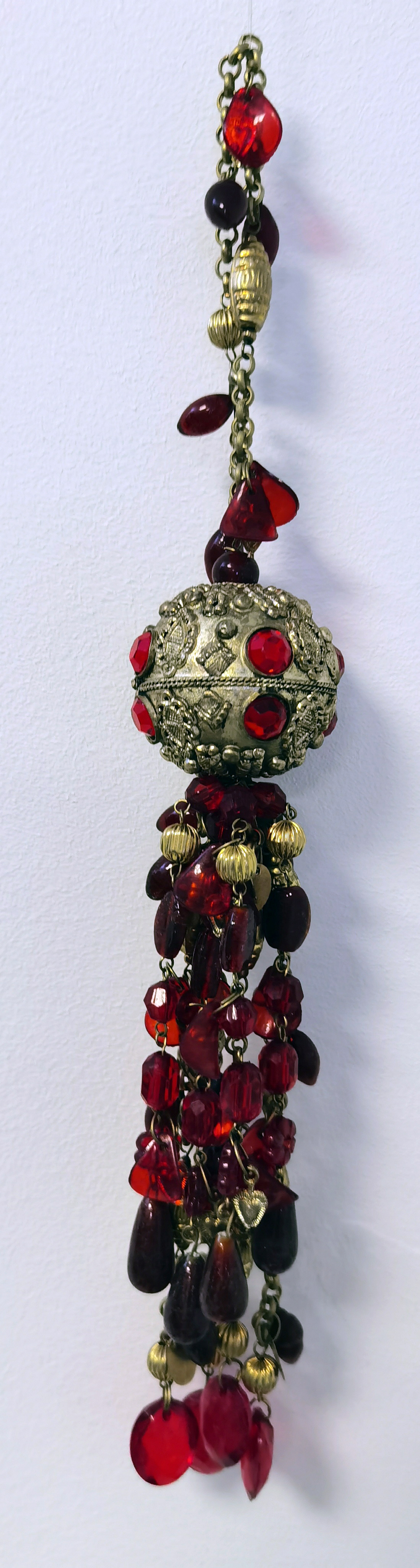 Decoratie - Hanger - Riverdale - Ibiza - Goud - 35x5cm. -  Rood - Sfeervol - Hand gemaakt.
