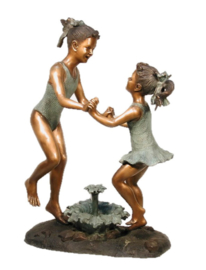 Bronzen fontein met dansende kinderen