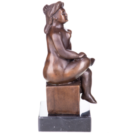 Botero bronzen vrouwenbeelden