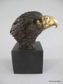 Arend adelaar kop bronzen beeld