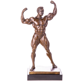 Bodybuilder bronzenbeelden