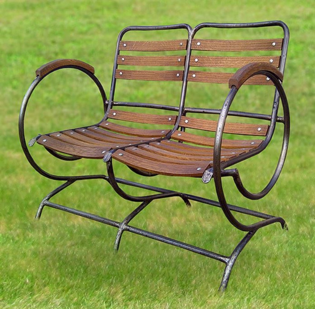 Franse Art Nouveau stalenbuizen tuinbank