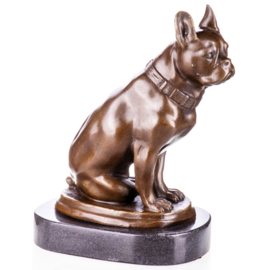 Buldog hond bronzenbeeld zittend