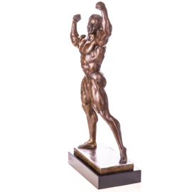 Bodybuilder bronzenbeelden